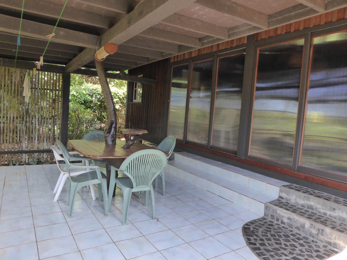 Comfortable Maison Papetoai Екстериор снимка